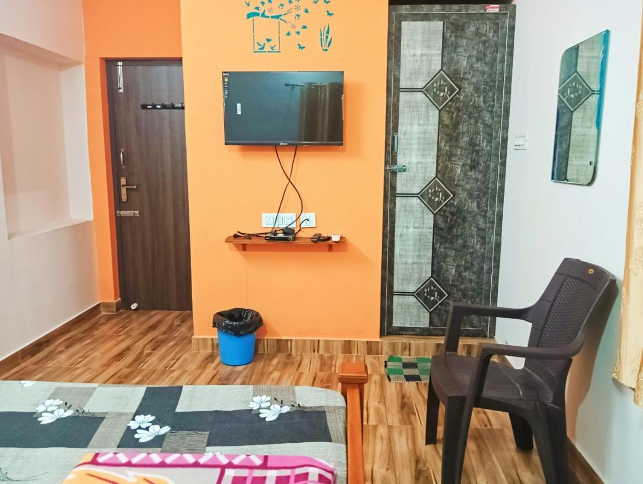 Hotel Kpr Residency Near Isha - Adiyogi à Alāndurai Extérieur photo
